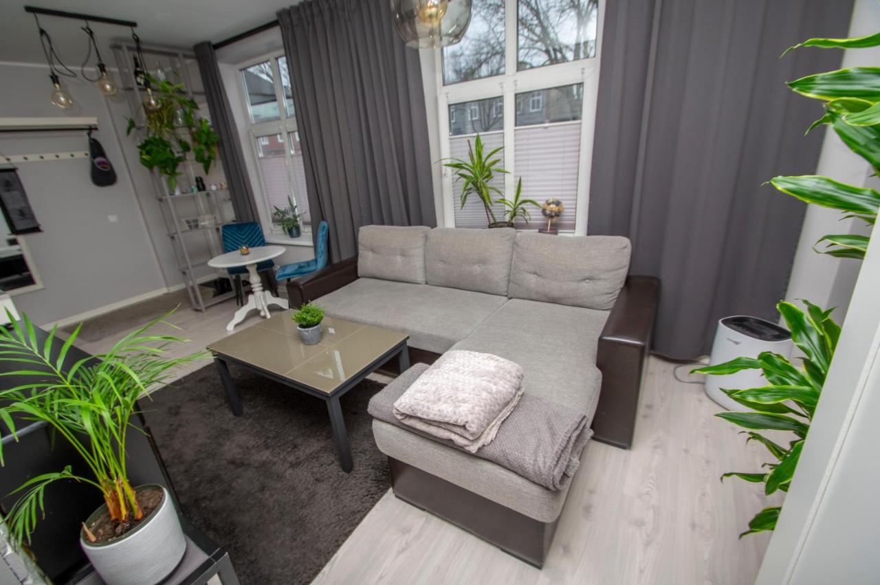 Riia Maantee Apartement Parnu Bagian luar foto
