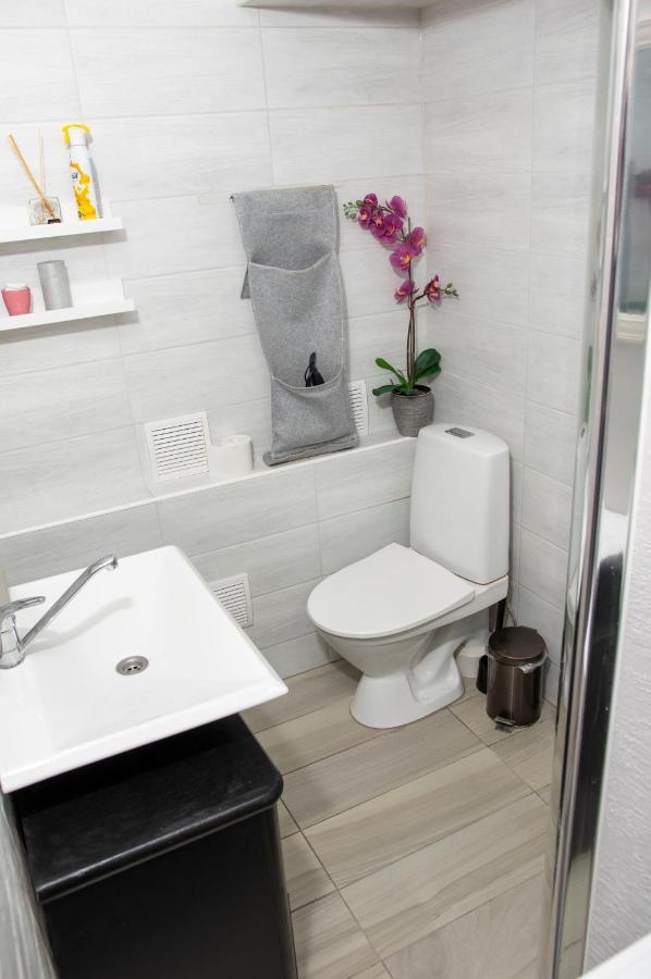 Riia Maantee Apartement Parnu Bagian luar foto