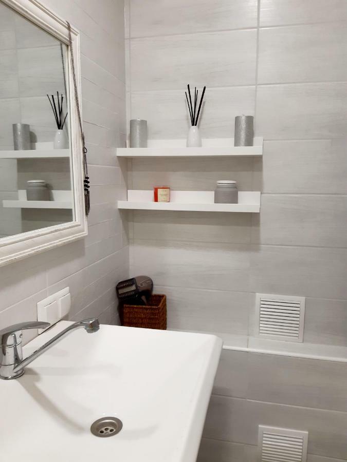 Riia Maantee Apartement Parnu Bagian luar foto
